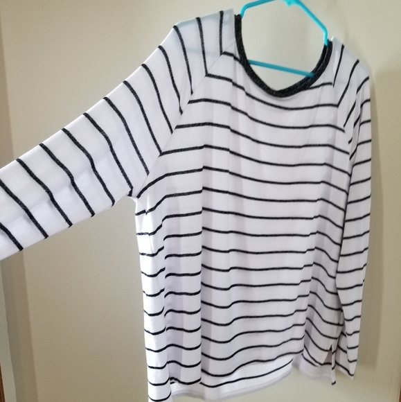 Old Navy luxe sweater, XL like new, stripes - Picture 2 of 4
